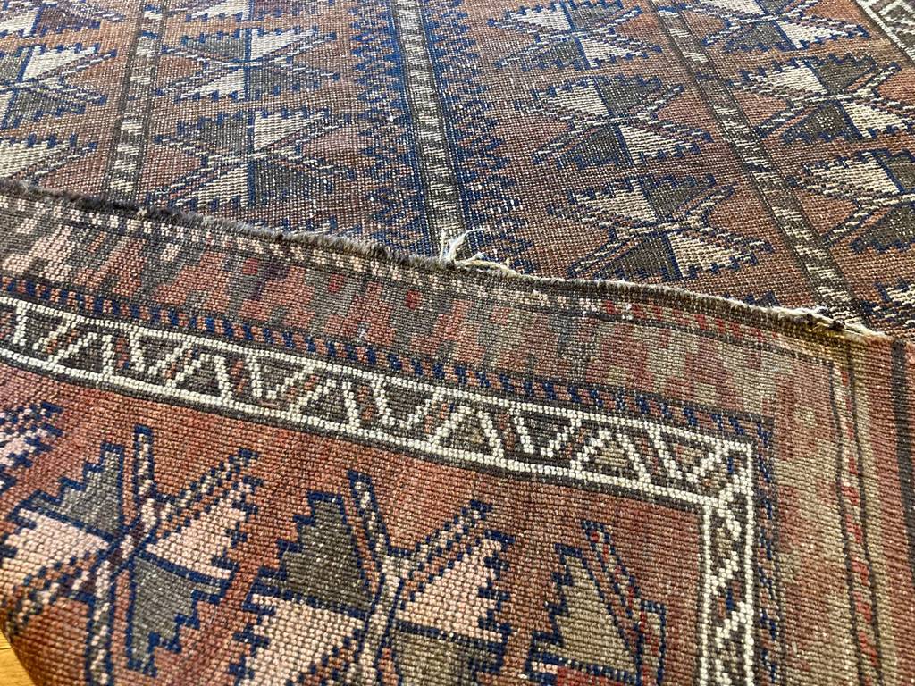 5'5" X 3'4" Antique Baluch Rug