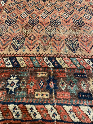 3'3" X 3'10" Antique Bergama Rug