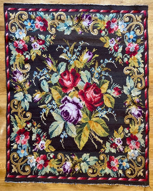 6' X 4'9" Antique Karabagh Floral Bouquet Kilim