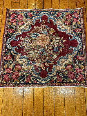 22" X 22" Antique Kerman Square Floral Medallion Rug [SH-133]