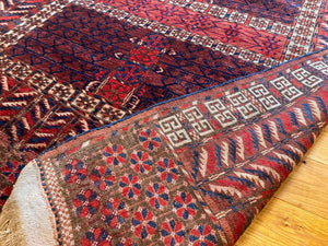 5'5" X 4'5" Antique Tekke Ensi Rug