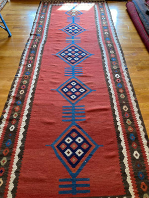 4’9” x 12’7” Azerbaijan Kilim Flatweave, Desk Kilim, Bedroom Kilim, Wall Kilim, Runner