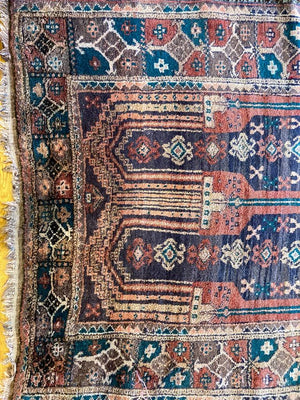 8'4" X 3'10" Baluch Long Rug