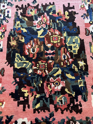 7'2" X 10'1" Fine Bakhtiari Rug