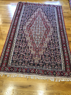 8' X 5' Fine Persian Senneh Kilim