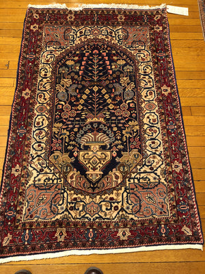 5'2" x 3'3" Fine Vintage  Sarouk Rug