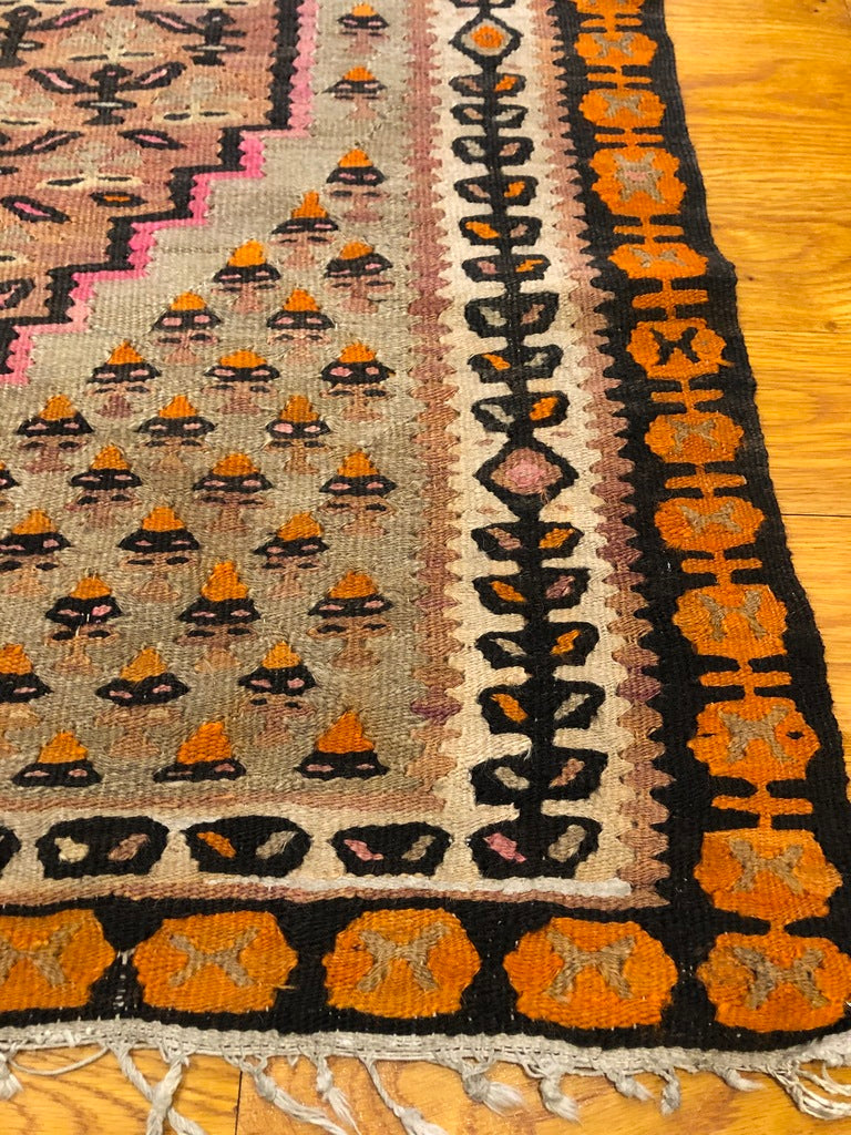 7'10" X 3'5" Kilim