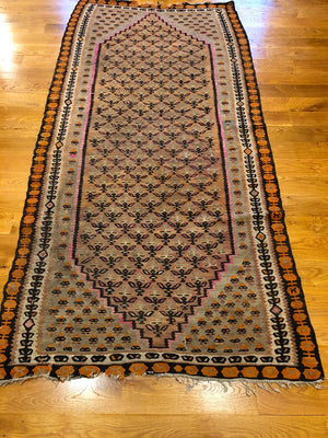 7'10" X 3'5" Kilim