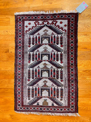 3’10” X 2’6” Persian Baluch Prayer Rug