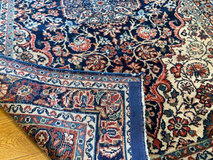 5'2" X 3'7" Sarouk Rug [144]