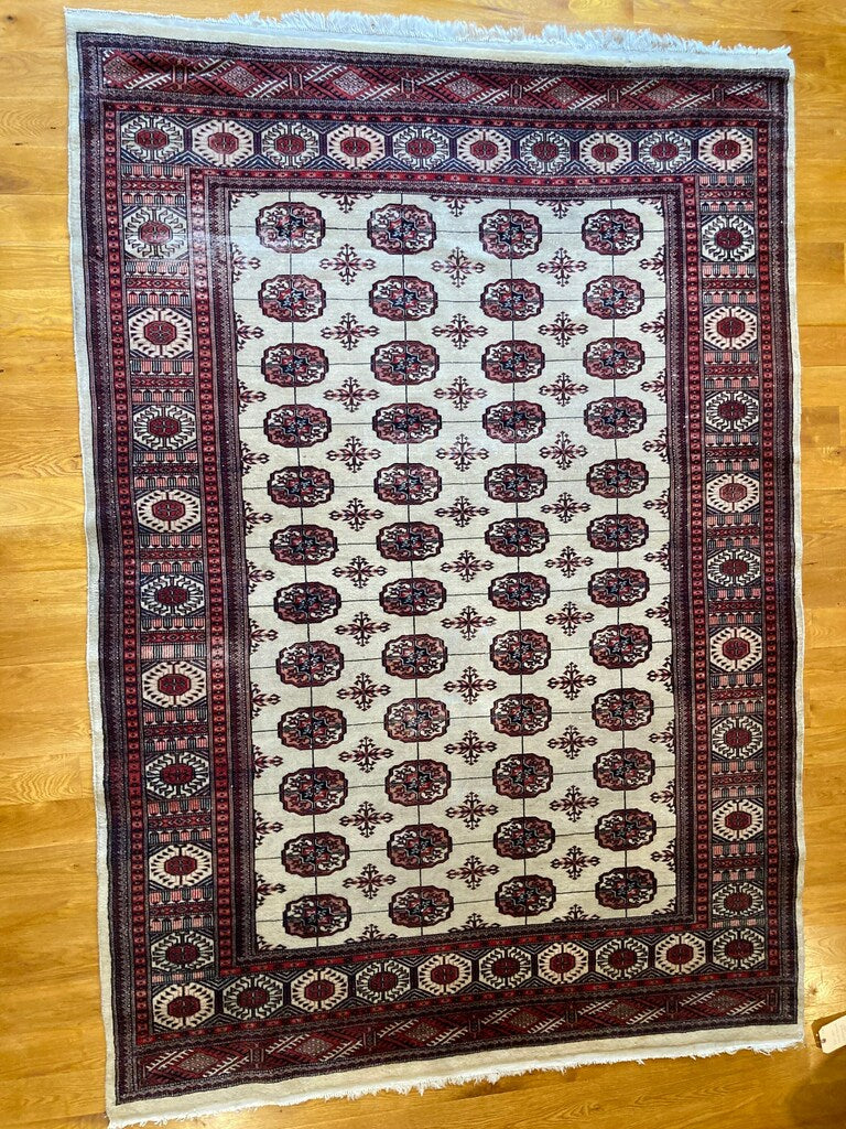 8’6” X 6’ Small White Main Bokhara Carpet