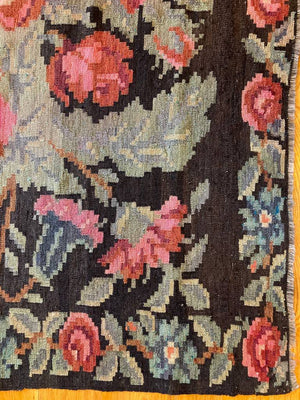 5’6” x 9’10” Vintage Karabagh Caucasian Floral Rose Bouquet Black Wool Kilim, Desk Kilim, Wall Kilim, Office Kilim